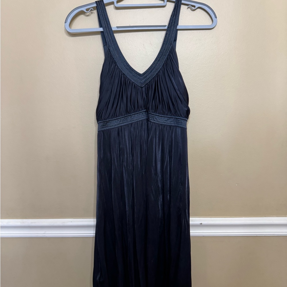 Elegant Sleeveless Dress
